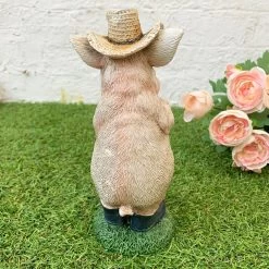 Darthome Limited Resin Pig With Spade Ornament 21cm -Décor Dreams Shop 12 aa204814 f1af 4027 b71f 060ea8973206