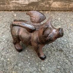 Darthome Limited Cast Iron Flying Pig Ornament