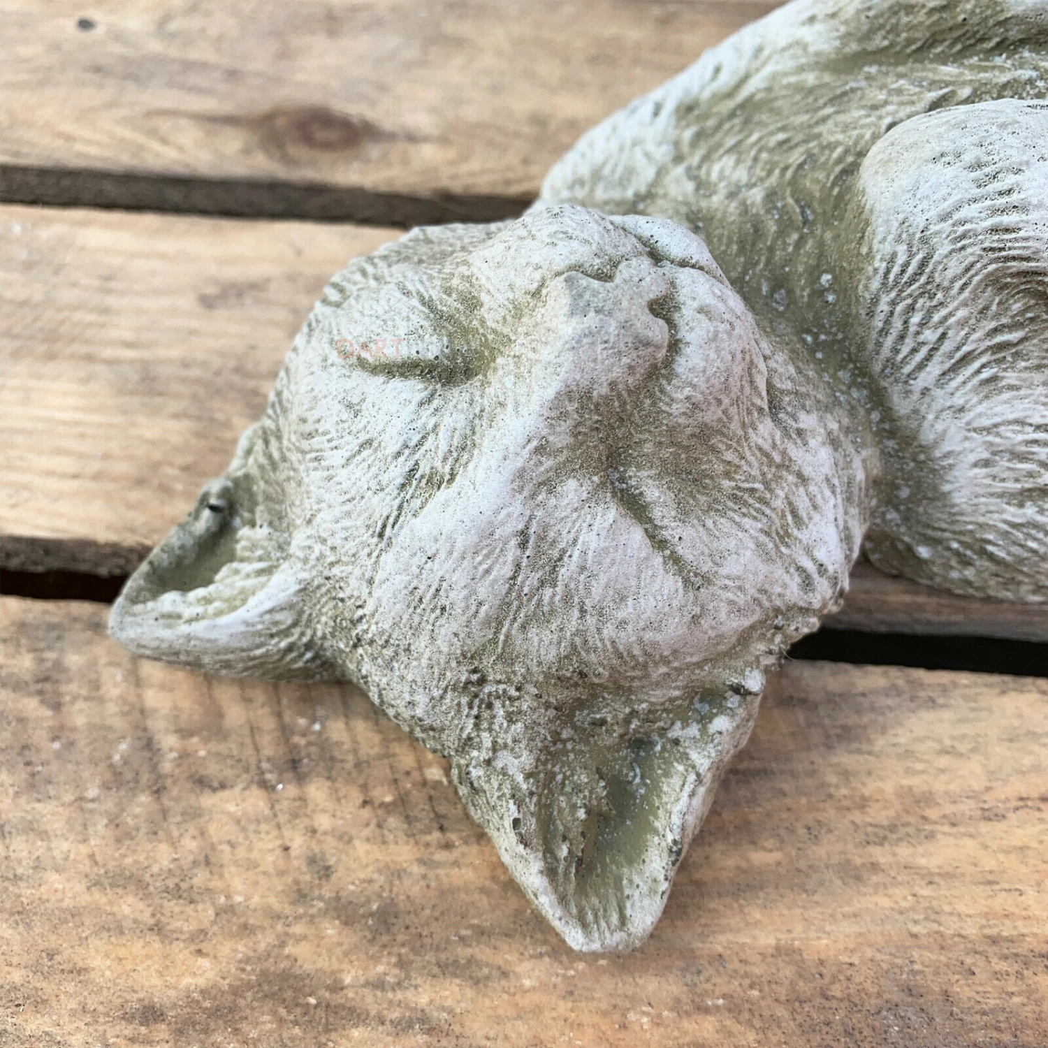 Darthome Limited Stone Lying Cat Garden Ornament 32cm 4 Darthome Limited Stone Lying Cat Garden Ornament 32cm - Image 2