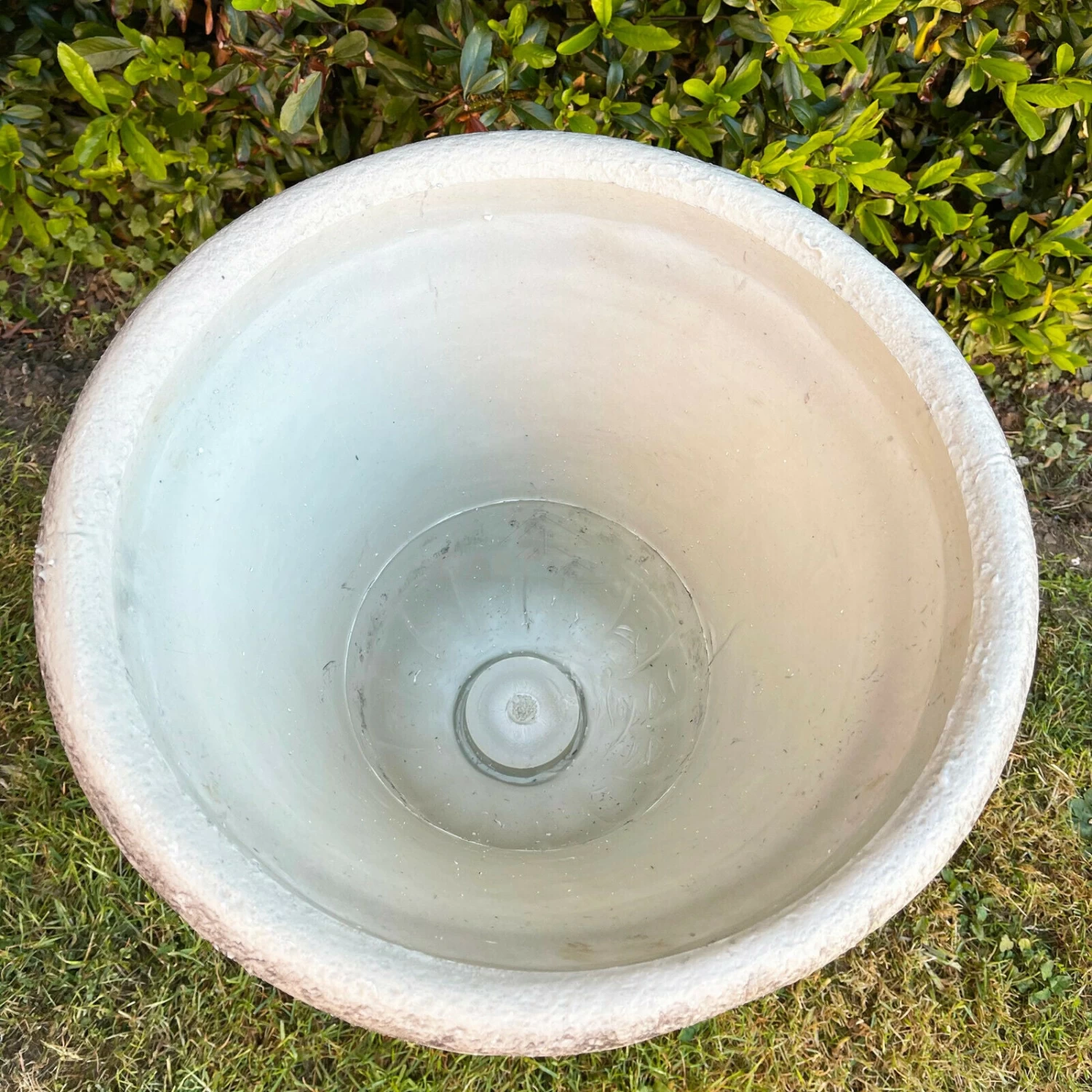 Darthome Limited Stone Effect Garden Urn Planter 4 Darthome Limited Stone Effect Garden Urn Planter - Image 2