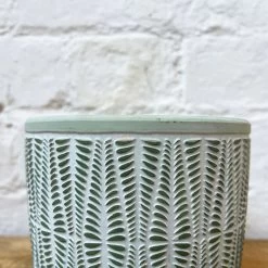 Darthome Limited Green Diamond Plant Pot Holder -Décor Dreams Shop 25 e3eed261 9f5c 48a4 a296 128c7b638179