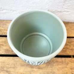 Darthome Limited Green Diamond Plant Pot Holder -Décor Dreams Shop 26 4488b629 dd2b 4926 9e1e 3aed411e610c