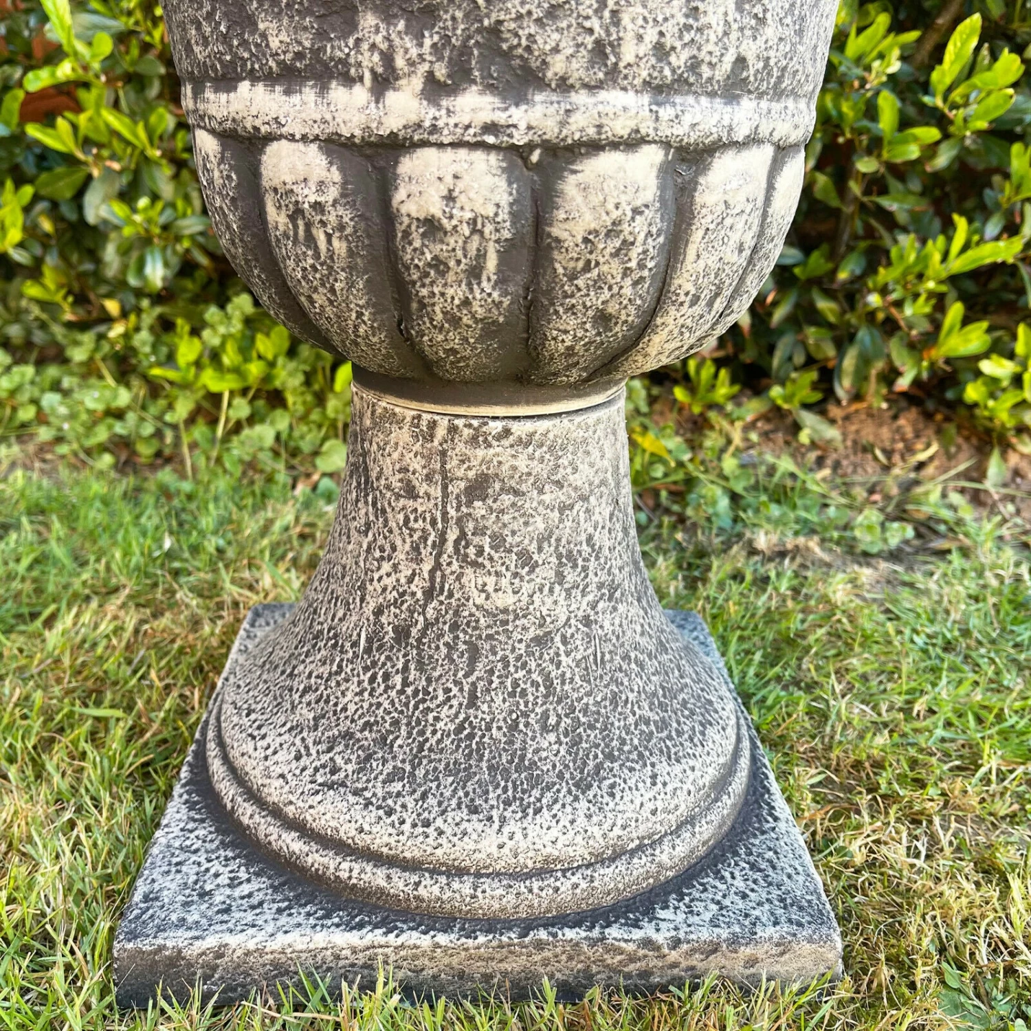 Darthome Limited Stone Effect Garden Urn Planter 7 Darthome Limited Stone Effect Garden Urn Planter - Image 5