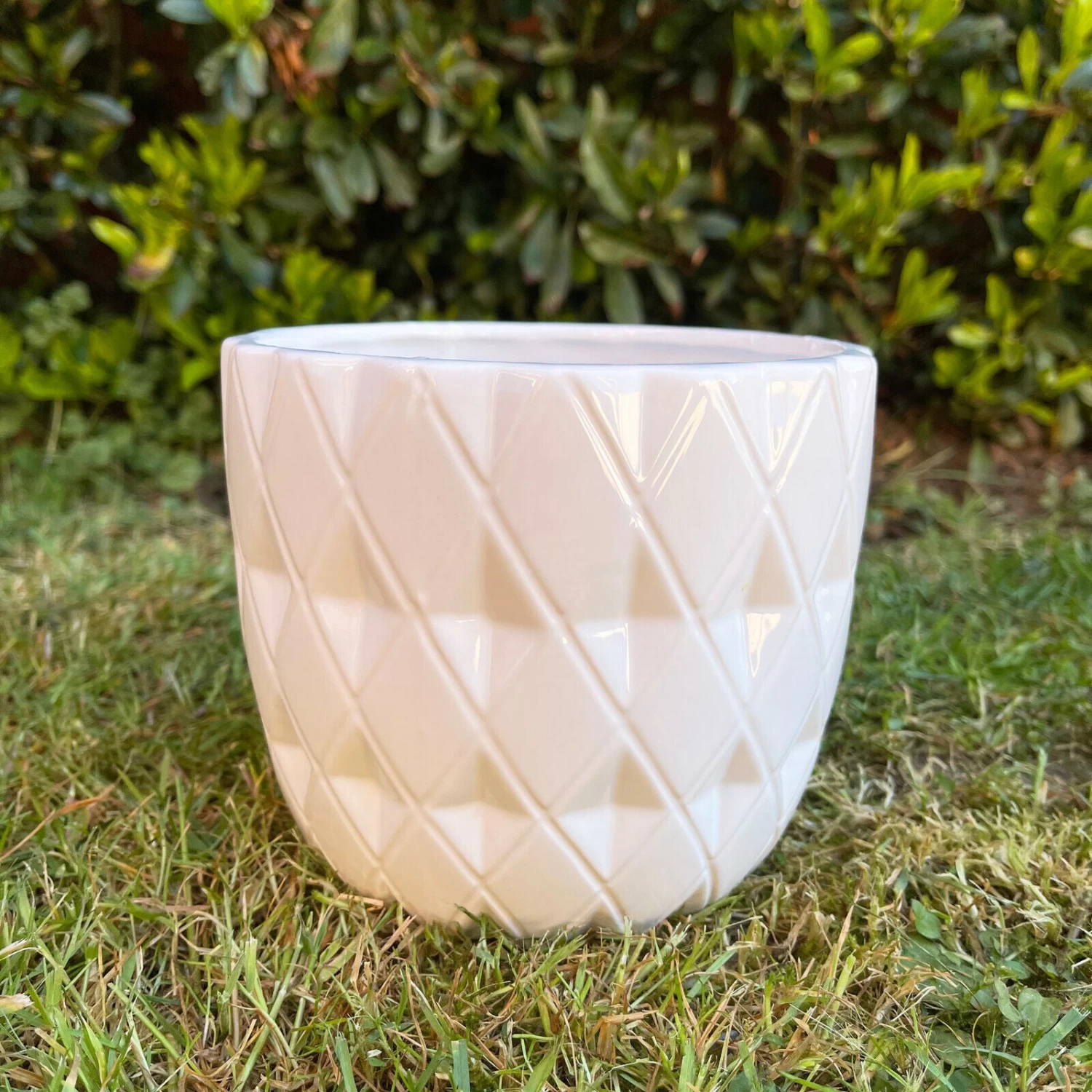 Darthome Limited Ceramic White Geometric Planter 13cm 3 Darthome Limited Ceramic White Geometric Planter 13cm