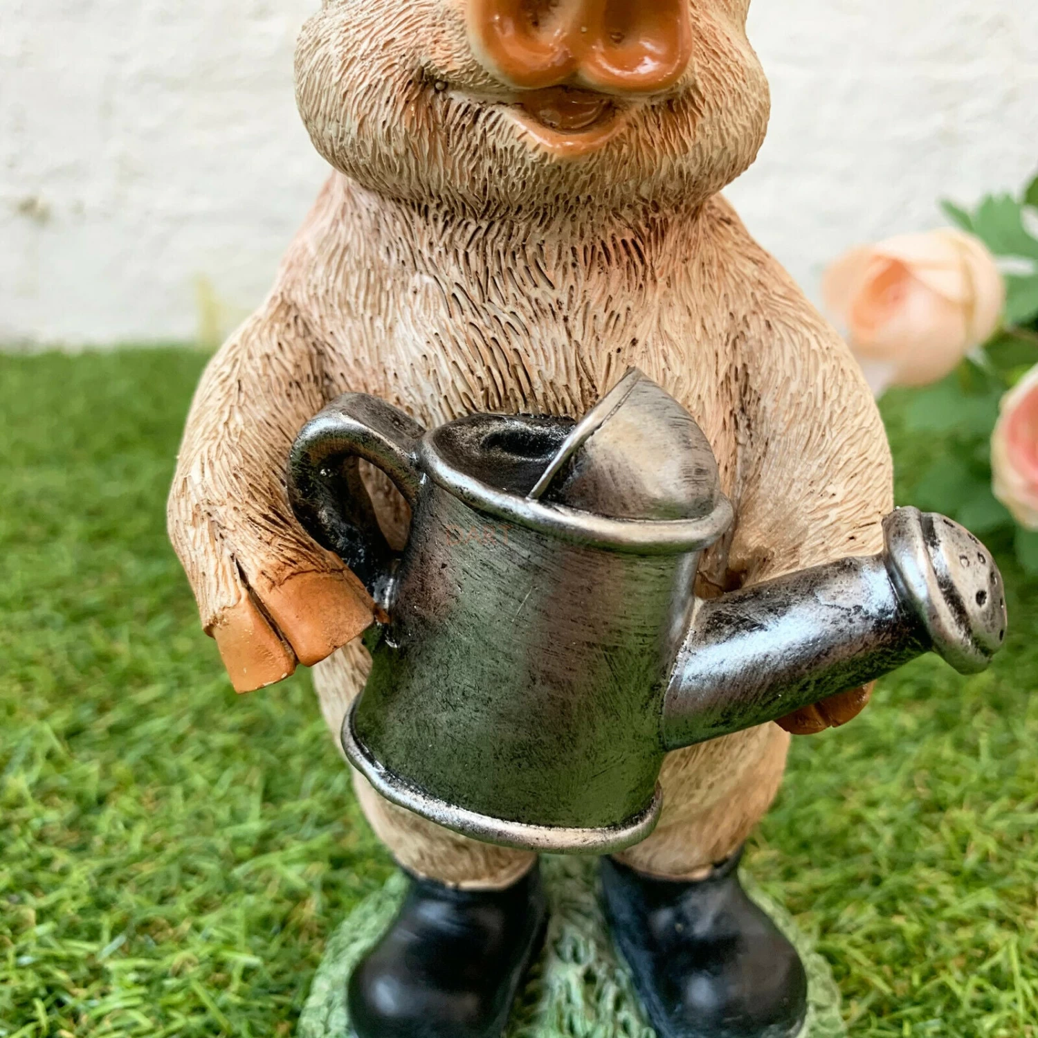 Darthome Limited Pig With Watering Can Ornament 21cm 4 Darthome Limited Pig With Watering Can Ornament 21cm - Image 2