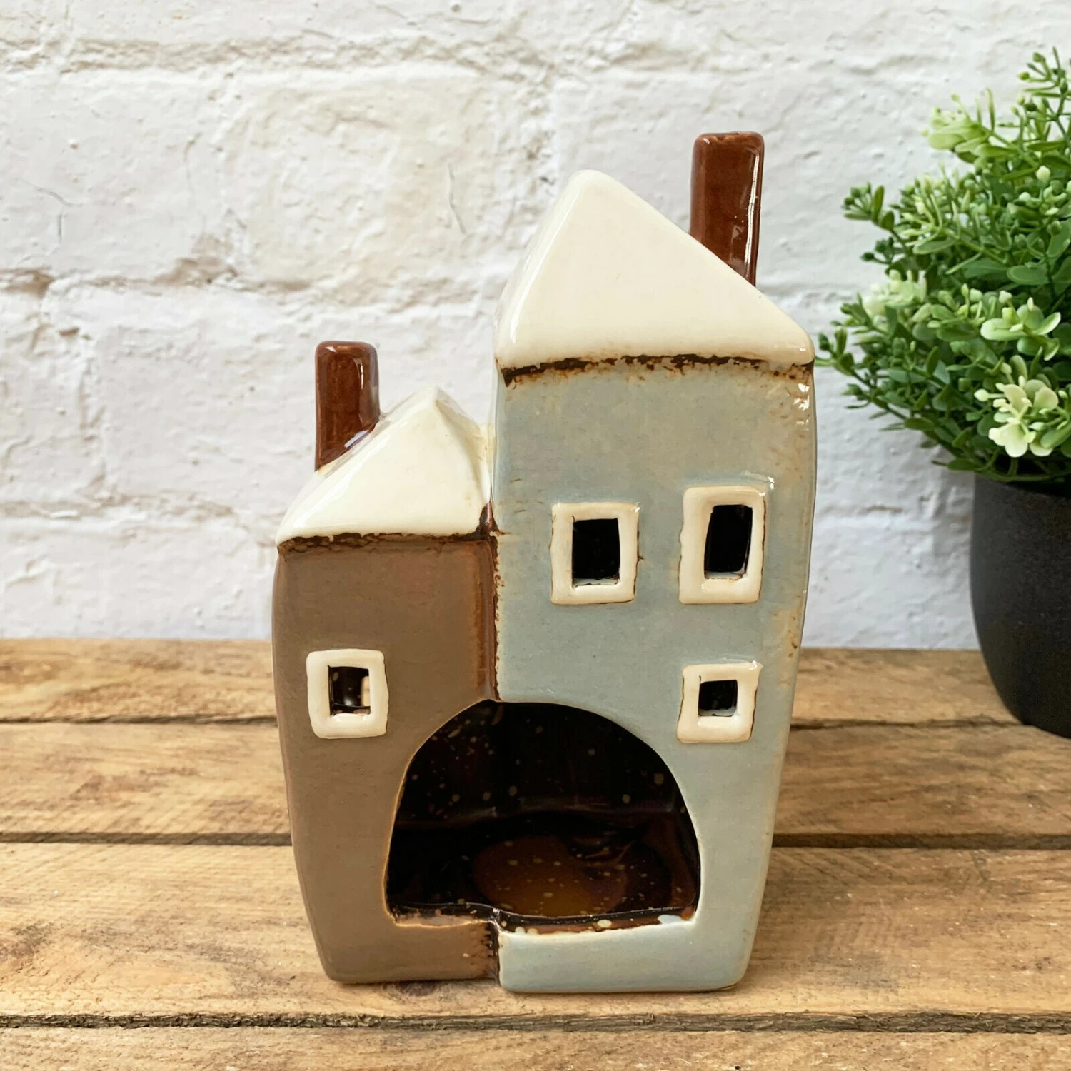 Darthome Limited Ceramic 2 Houses Tea Light Holder 8 Darthome Limited Ceramic 2 Houses Tea Light Holder - Image 6