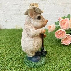 Darthome Limited Resin Pig With Spade Ornament 21cm -Décor Dreams Shop 8 f7713d6a 6979 4f7d 9b6d 46b64ab7cd17