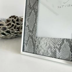 Darthome Limited 4x6" Faux Silver Snakeskin Photo Frame -Décor Dreams Shop 95