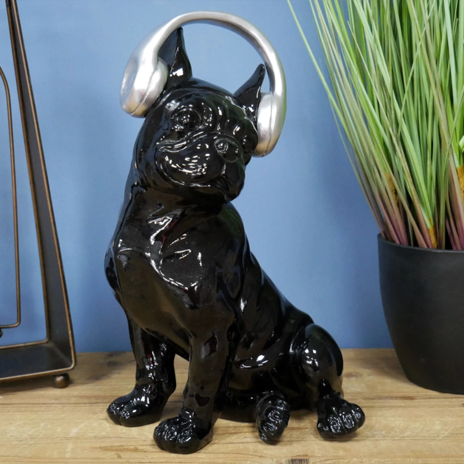 Darthome Limited Glossy Black French Bulldog With Headphones 3 Darthome Limited Glossy Black French Bulldog With Headphones