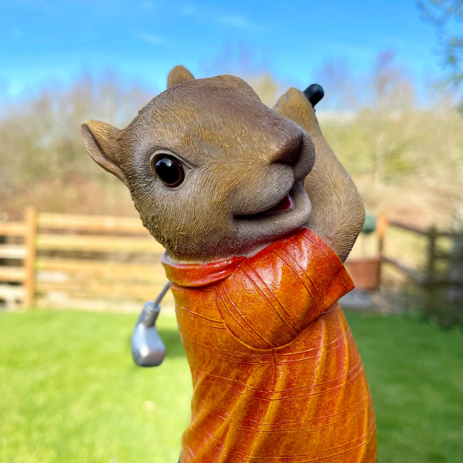 Darthome Limited Novelty Resin Golfing Squirrel Ornament 4 Darthome Limited Novelty Resin Golfing Squirrel Ornament - Image 2