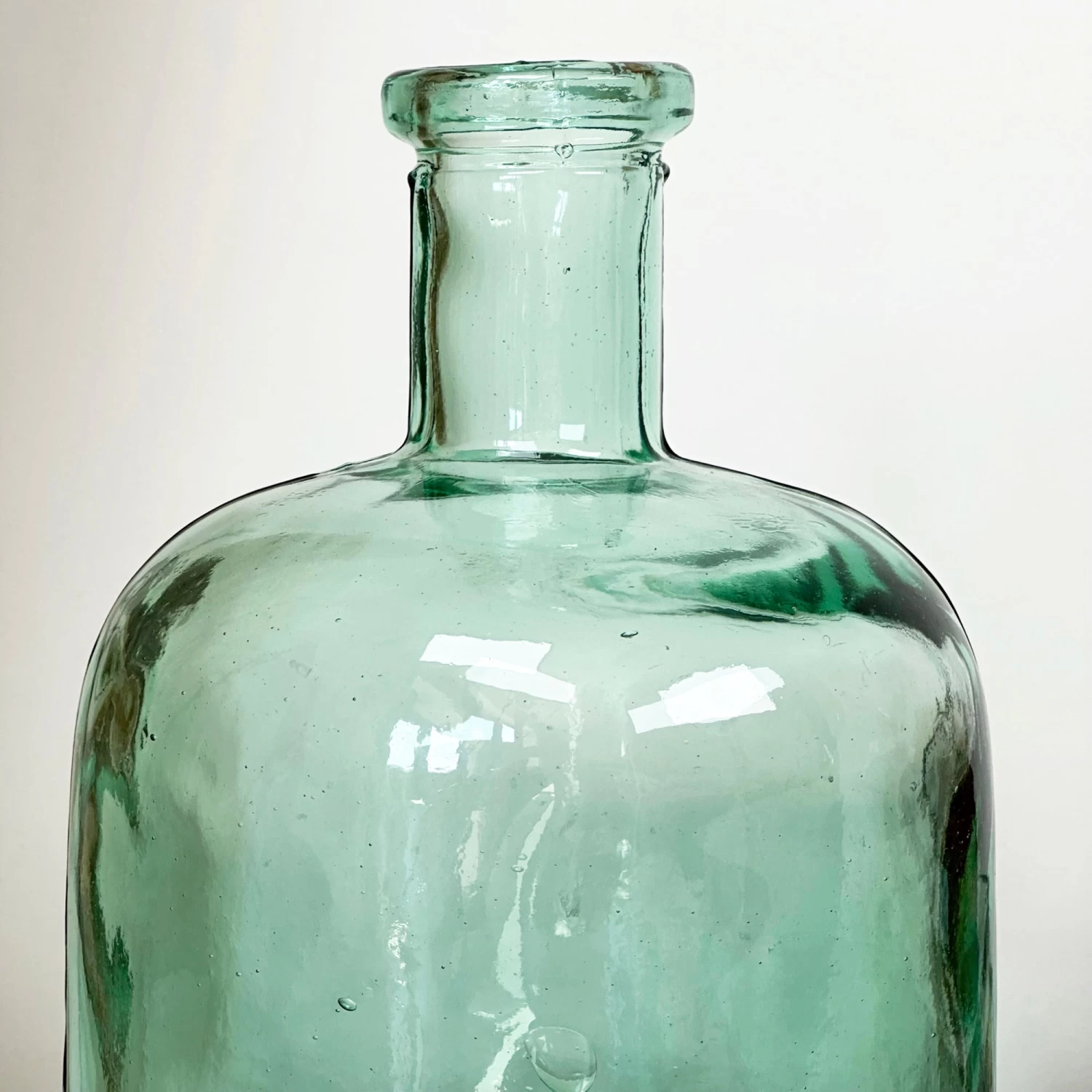 Darthome Limited Recycled Glass Camille Bottle Vase 4 Darthome Limited Recycled Glass Camille Bottle Vase - Image 2