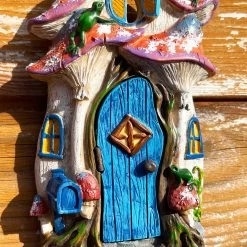 Darthome Limited Resin Fairy Door Ornament 17cm -Décor Dreams Shop IMG E0018 editedN