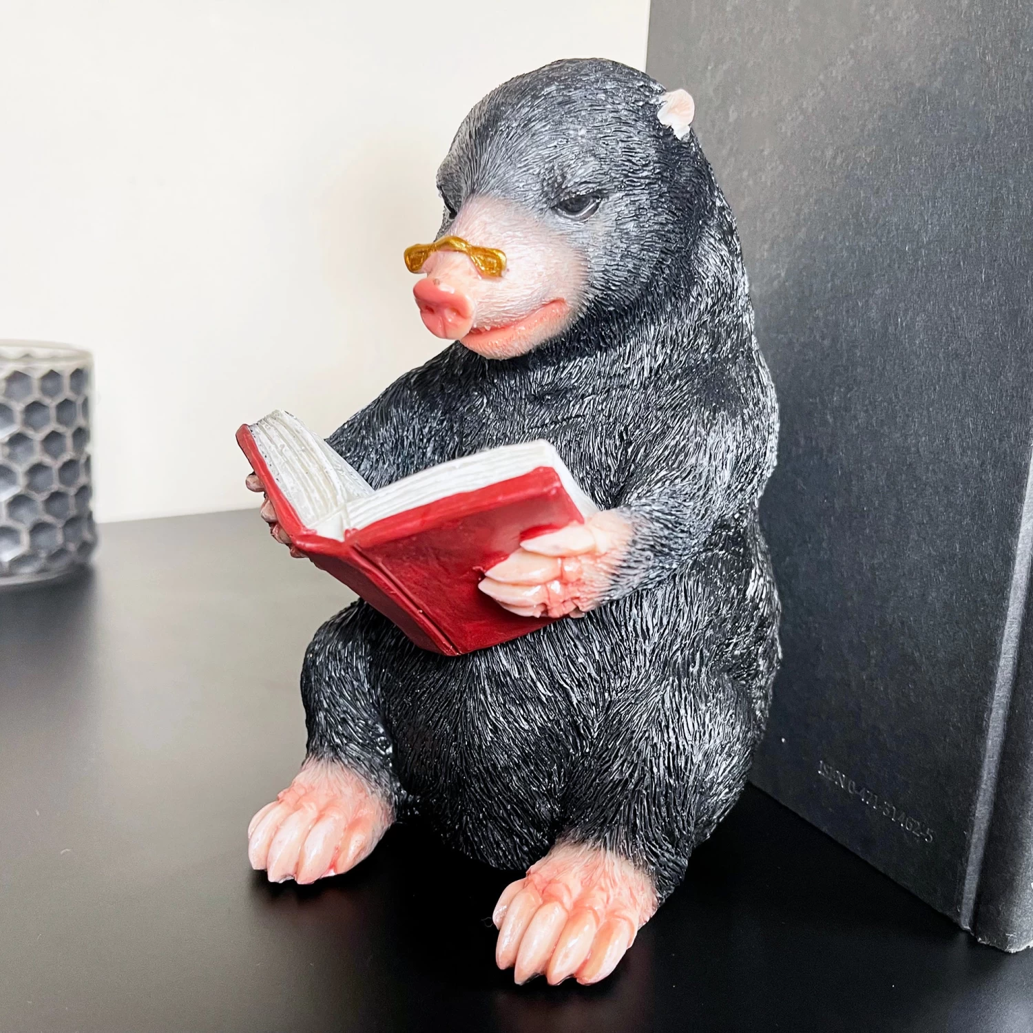 Darthome Limited Black Reading Mole Bookends 6 Darthome Limited Black Reading Mole Bookends - Image 4