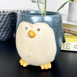 Darthome Limited Speckled Ceramic Penguin Plant Pot Cover