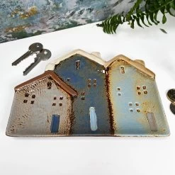 Darthome Limited Ceramic Cottage Houses Decorative Plate 19cm