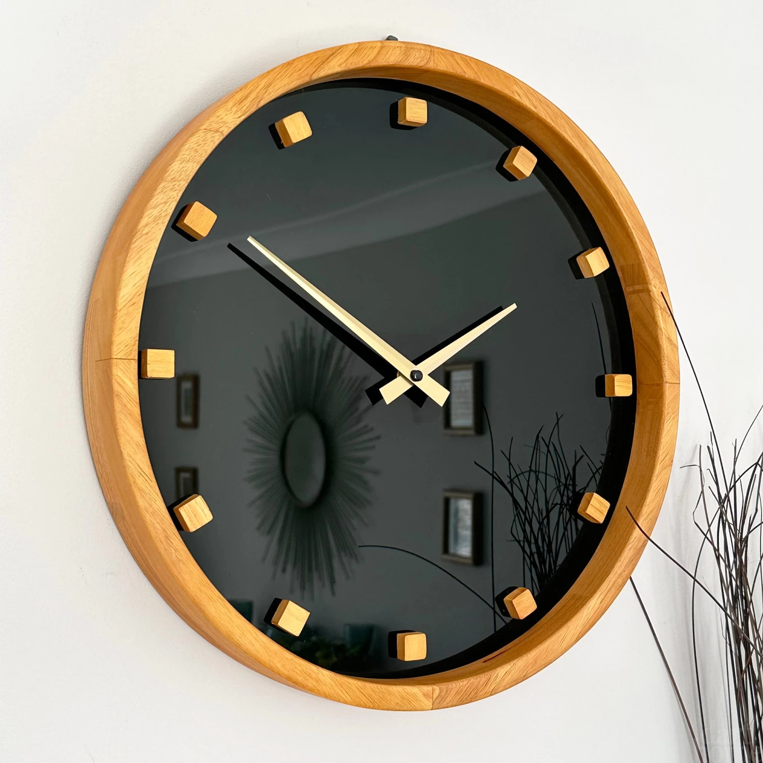 Darthome Limited Minimalist Blue Faced Wall Clock 3 Darthome Limited Minimalist Blue Faced Wall Clock