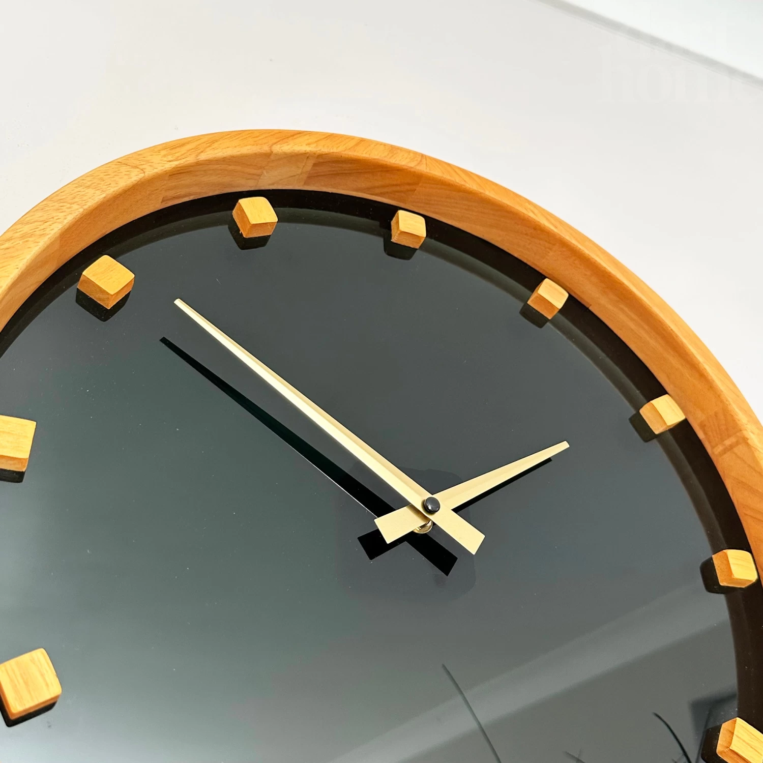 Darthome Limited Minimalist Blue Faced Wall Clock 8 Darthome Limited Minimalist Blue Faced Wall Clock - Image 6