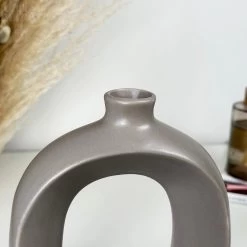 Darthome Limited Oval Donut Vases -Décor Dreams Shop IMG E1228 de17fb00 3941 4c2f b8a6 c0d8e4564da1