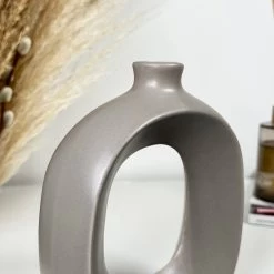 Darthome Limited Oval Donut Vases -Décor Dreams Shop IMG E1231 fbe76193 1845 4e94 931f 345e9a94c20c