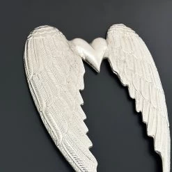 Darthome Limited Silver Angel Wings With Heart Deco -Décor Dreams Shop IMG E1789
