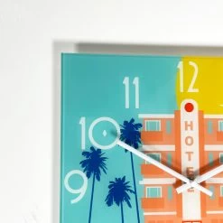 Darthome Limited South Beach Hotel Glass Wall Clock -Décor Dreams Shop IMG E1864 05881b1b 686e 4418 bc10 f271b7041b1e