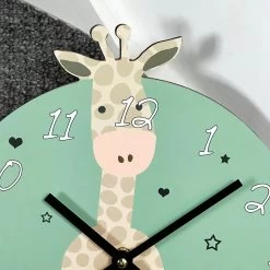 Darthome Limited Green Round Giraffe Childrens Wall Clock -Décor Dreams Shop IMG E2120 e09260ab 4c8c 40b7 80d3 faf5863b2093