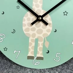 Darthome Limited Green Round Giraffe Childrens Wall Clock -Décor Dreams Shop IMG E2121 c8b7c450 35dd 4936 8709 92855ddd46dc