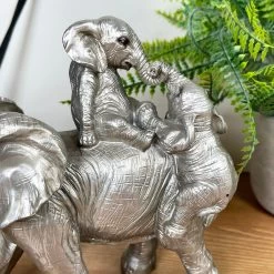 Darthome Limited Silver Elephant With Calves Ornament -Décor Dreams Shop IMG E3133