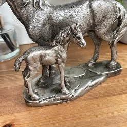 Darthome Limited Silver Horse & Foal Ornament 15 Darthome Limited Silver Horse & Foal Ornament -Décor Dreams Shop IMG E3146
