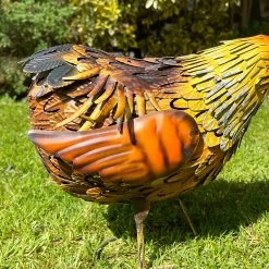 Darthome Limited Metal Feeding Hen Garden Ornament -Décor Dreams Shop IMG E3721 edited7