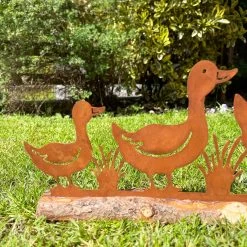 Darthome Limited Rusty Ducks Garden Ornament On Wood Stand -Décor Dreams Shop IMG E3824 edited106
