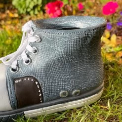 Darthome Limited Resin Pair Of Boot Planters 18 Darthome Limited Resin Pair Of Boot Planters -Décor Dreams Shop IMG E4097