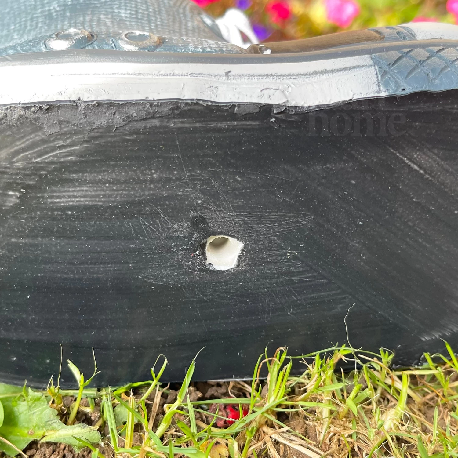 Darthome Limited Resin Pair Of Boot Planters 12 Darthome Limited Resin Pair Of Boot Planters - Image 10