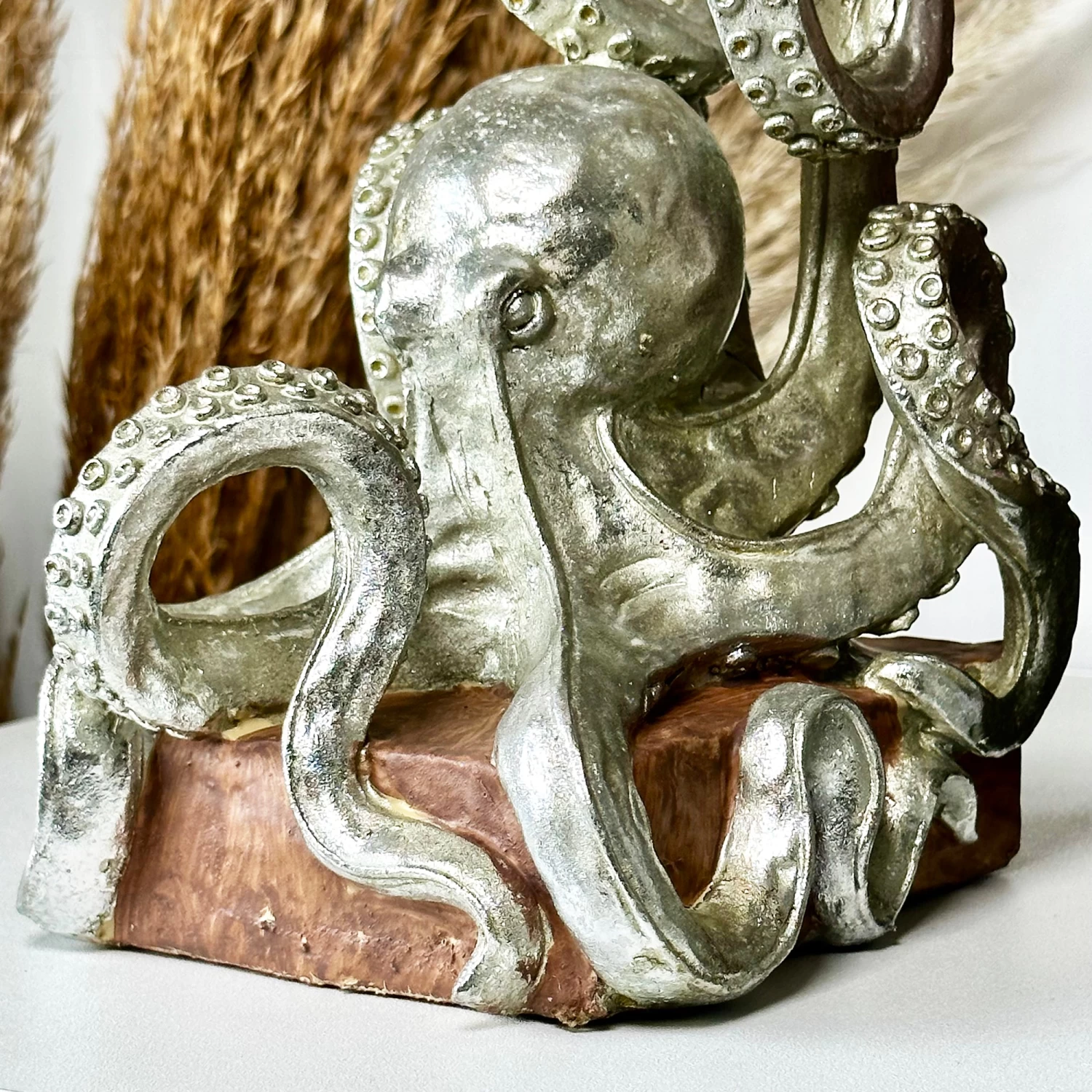 Darthome Limited Silver Octopus Bookends 6 Darthome Limited Silver Octopus Bookends - Image 4