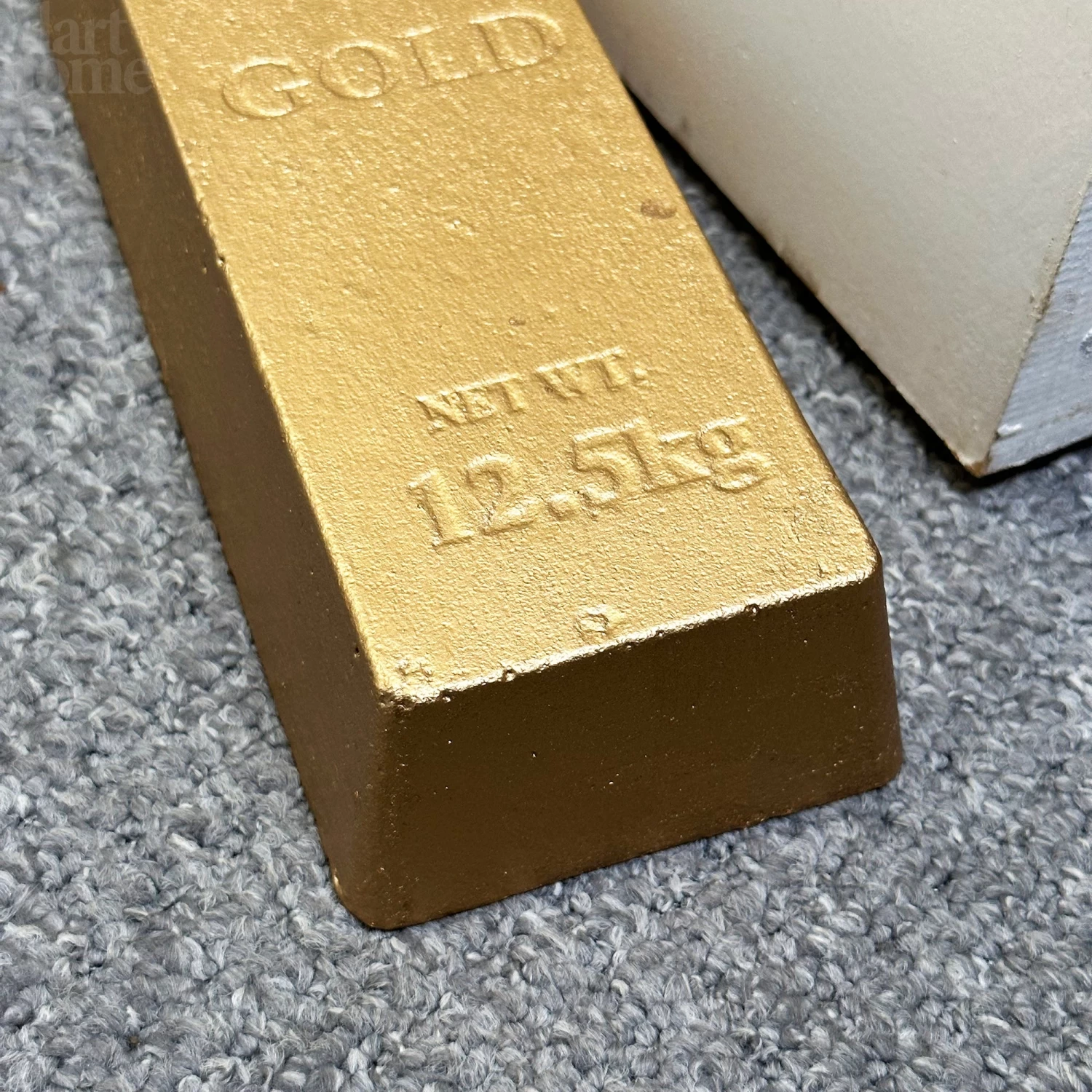 Darthome Limited Cast Iron Gold Bar Doorstop 4 Darthome Limited Cast Iron Gold Bar Doorstop - Image 2