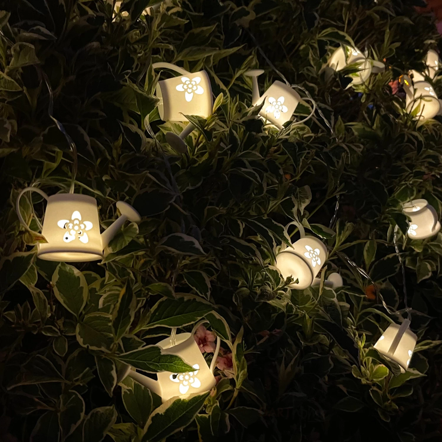 Darthome Limited 20 Watering Can Solar Outdoor String Lights 7 Darthome Limited 20 Watering Can Solar Outdoor String Lights - Image 5