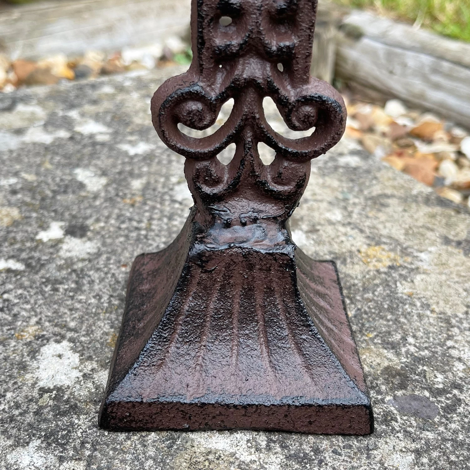 Darthome Limited Cast Iron Cross On Stand 28cm 6 Darthome Limited Cast Iron Cross On Stand 28cm - Image 4