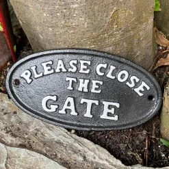 Darthome Limited Black Cast Iron Please Close The Gate Sign -Décor Dreams Shop IMG E6604 edited288