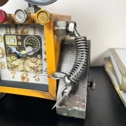 Darthome Limited Yellow Square Robot Clock -Décor Dreams Shop IMG E7421