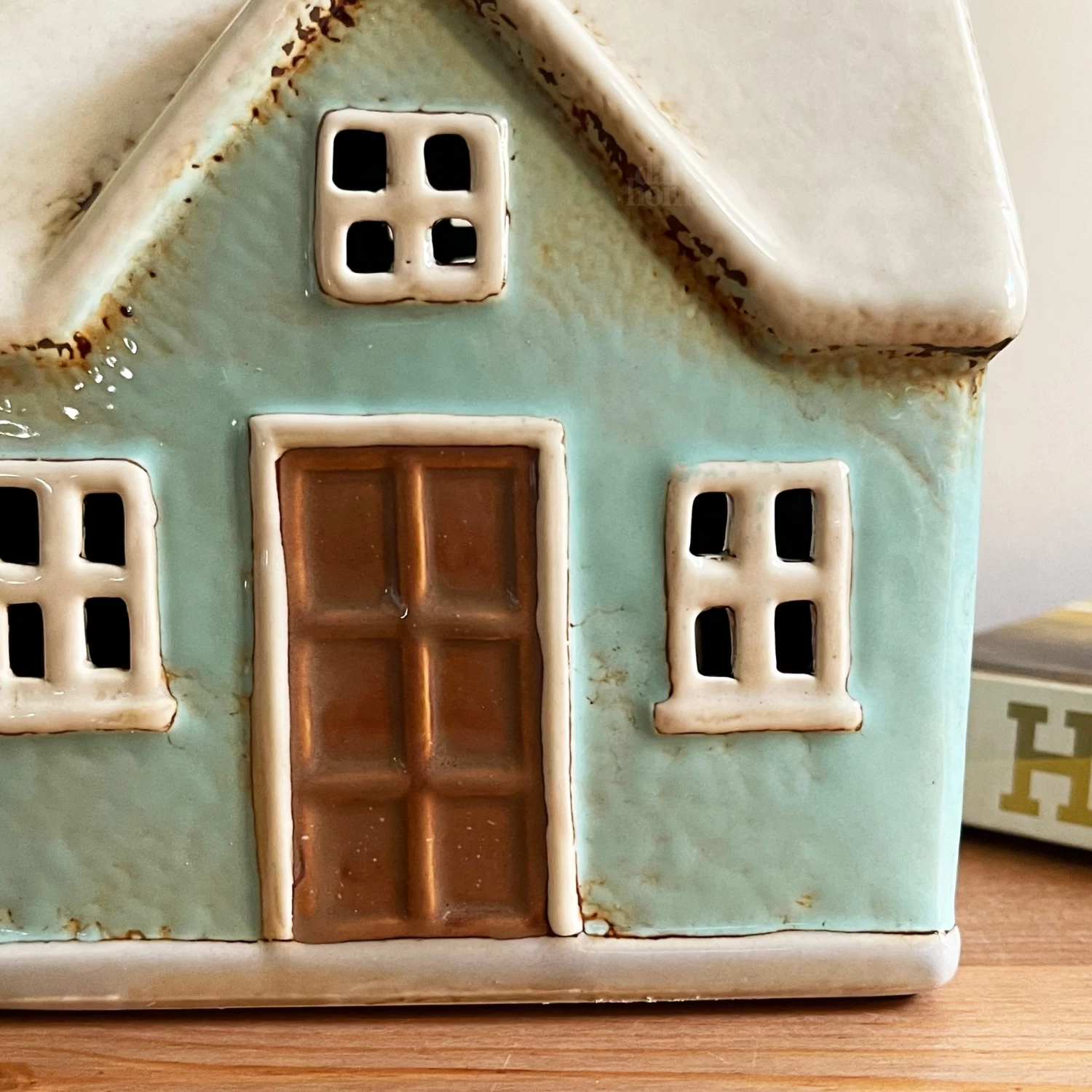 Darthome Limited Ceramic Green House Candle Holder 5 Darthome Limited Ceramic Green House Candle Holder - Image 3