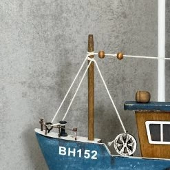 Darthome Limited Wooden Trawler Ornament -Décor Dreams Shop IMG E7828
