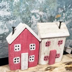 Darthome Limited Rustic Wooden Harbour Cottages Ornament -Décor Dreams Shop IMG E8359