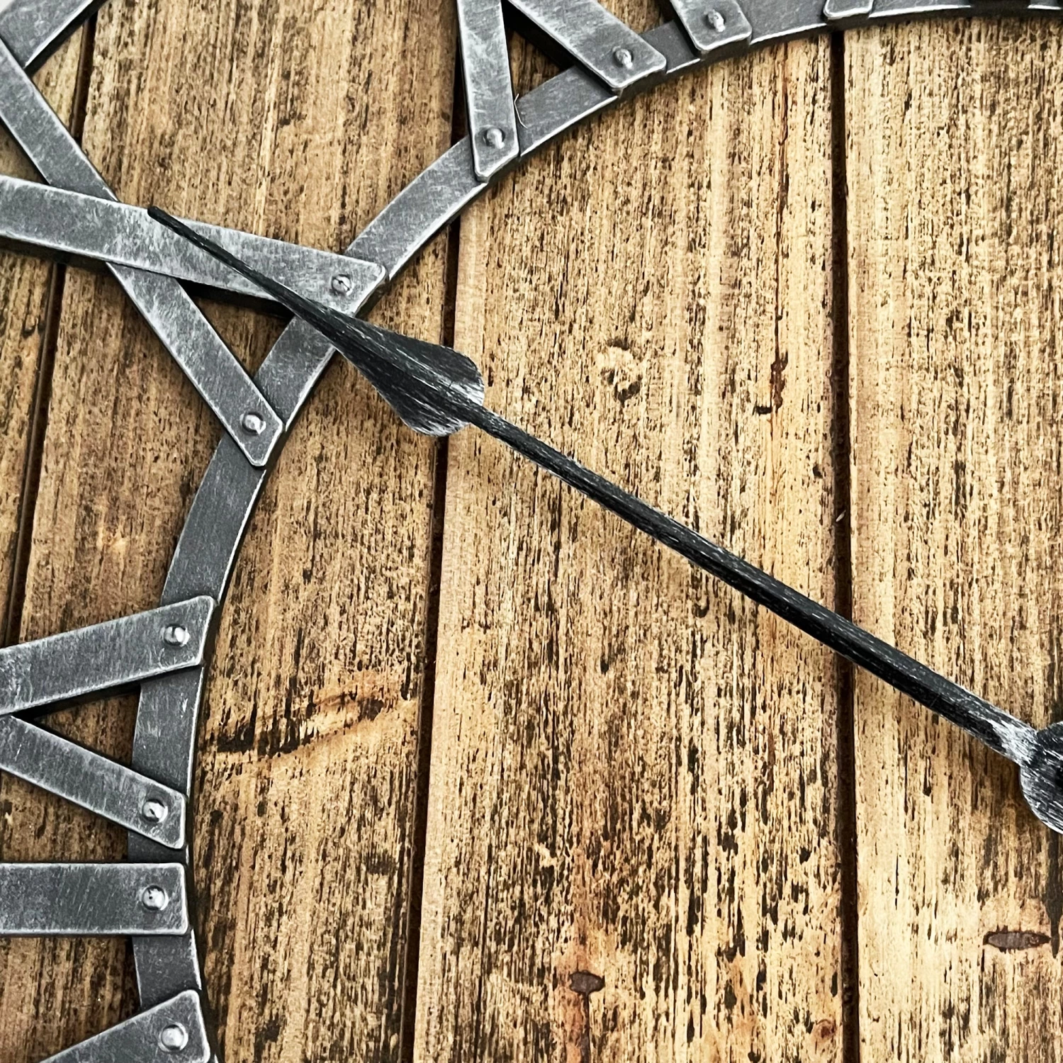 Darthome Limited Industrial Wilston 60cm Wall Clock 9 Darthome Limited Industrial Wilston 60cm Wall Clock - Image 7