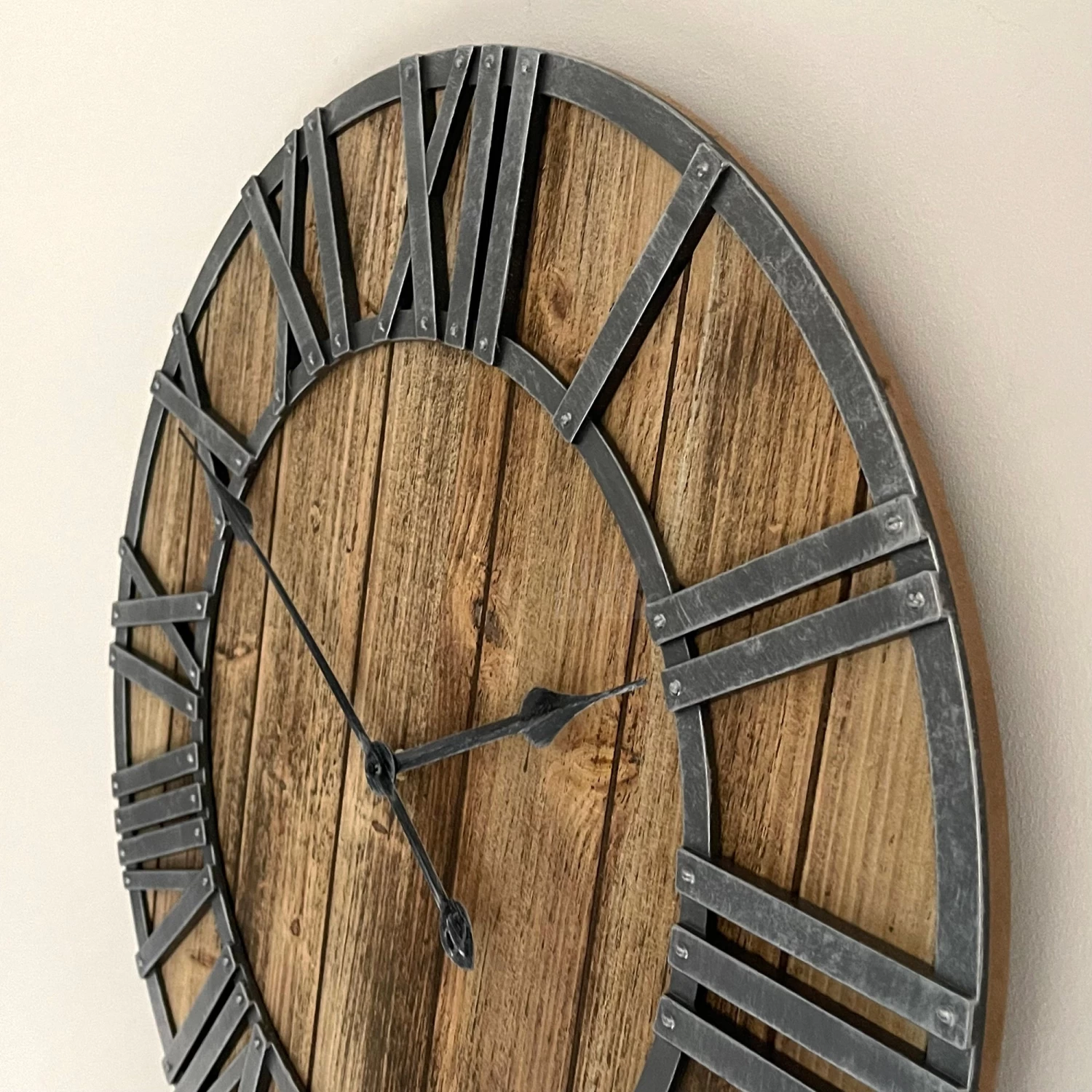 Darthome Limited Industrial Wilston 60cm Wall Clock 11 Darthome Limited Industrial Wilston 60cm Wall Clock - Image 9